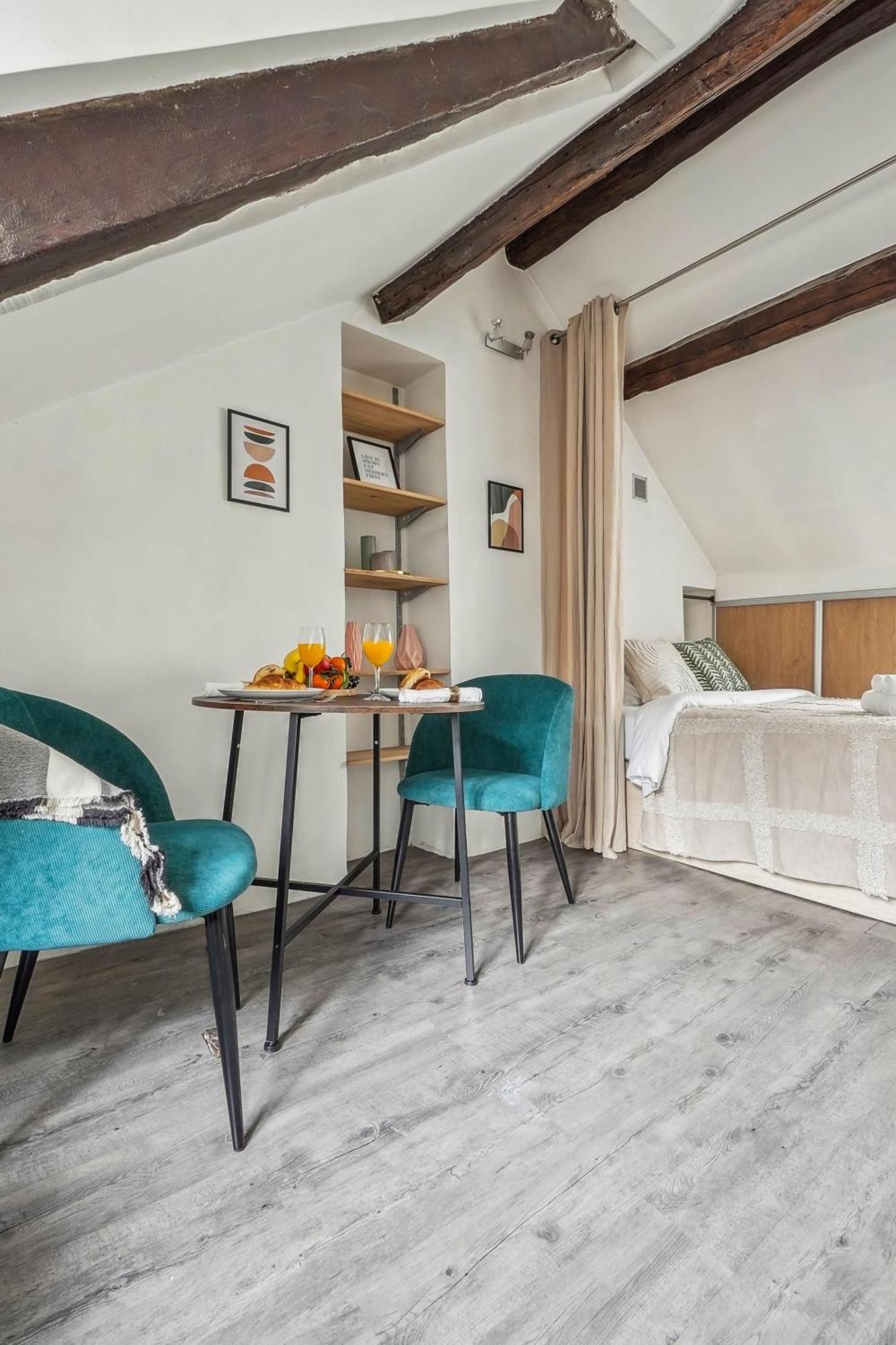 Place Des Vosges & Le Marais - Cityapartmentstay Paris Exterior photo